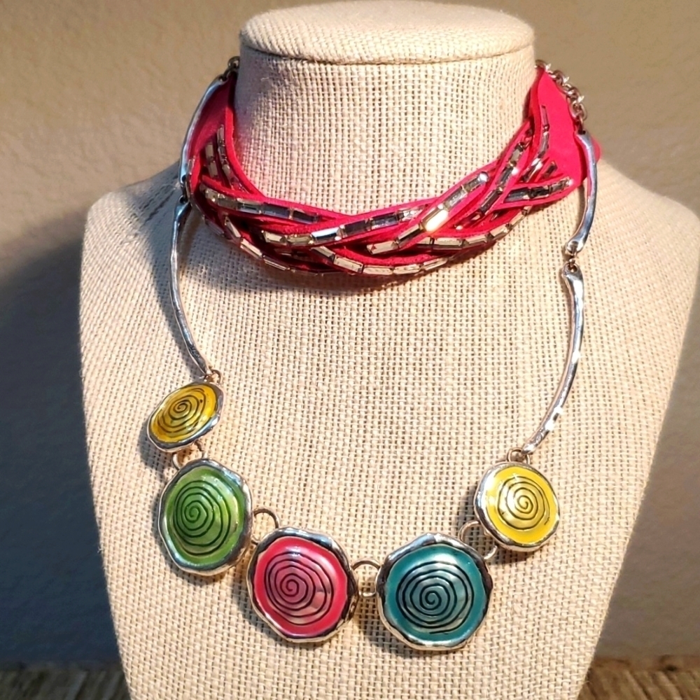🦋NWOT NECKLACE/BRACELET SET